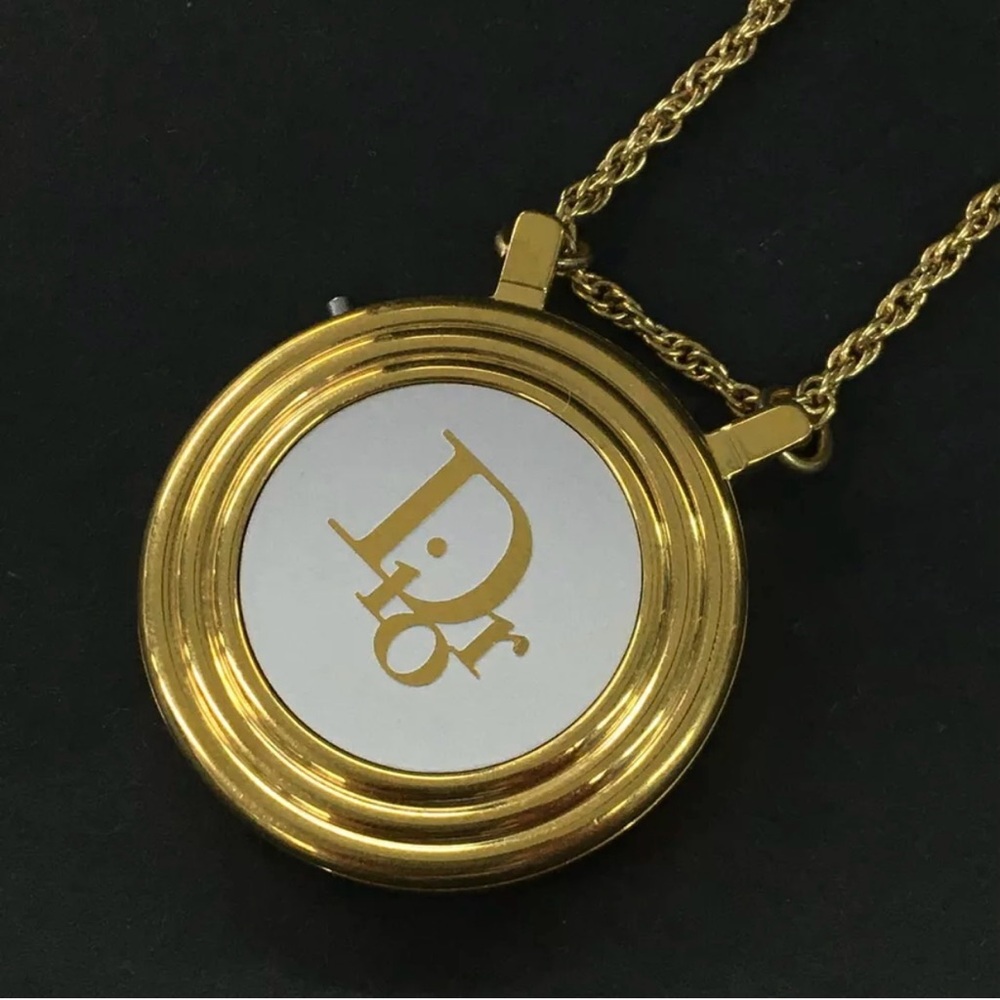 Rare Authentic Christian Dior Gold Tone Circle Watch ( works)  Type Pendant 🔥🔥🔥